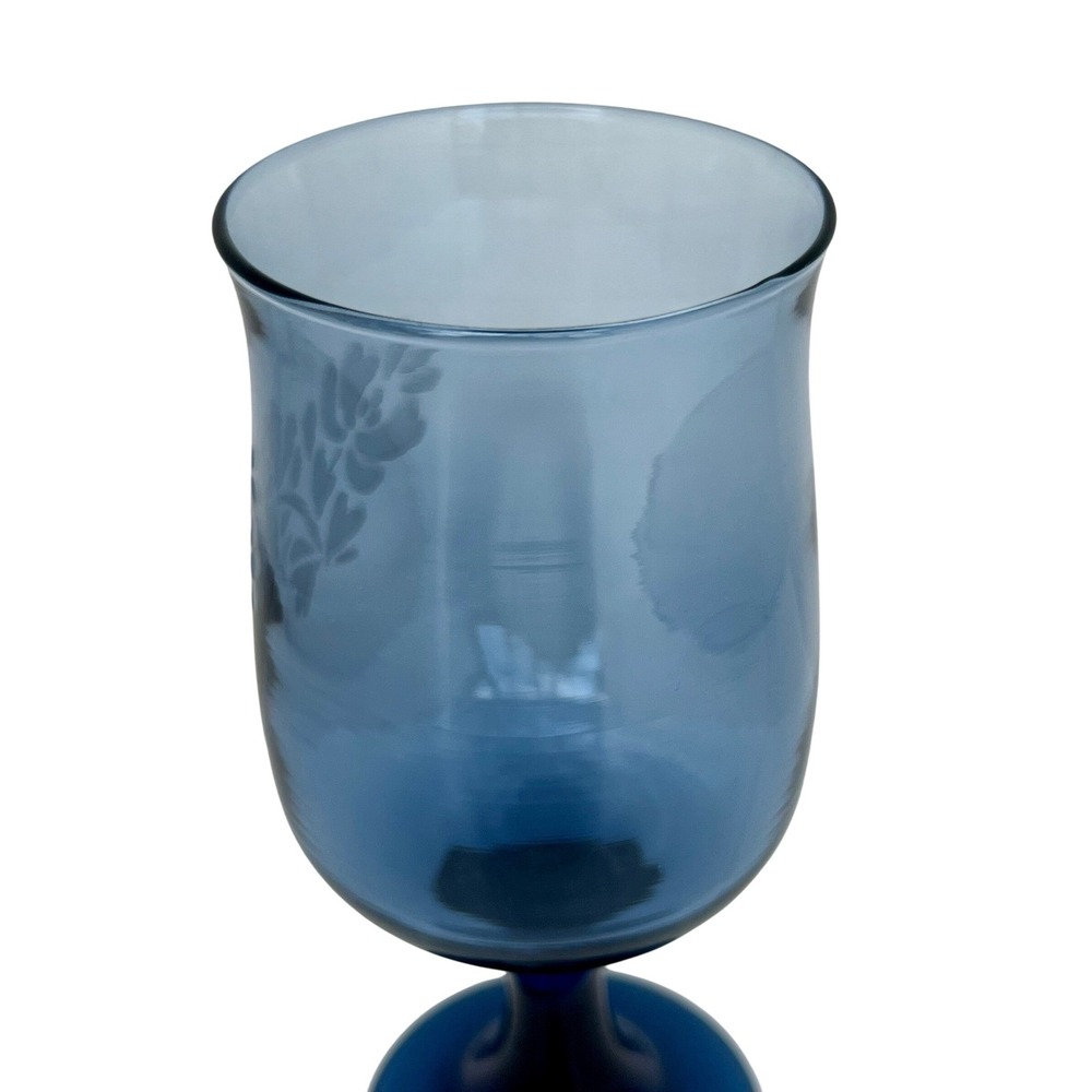 Set of 4 Pfaltzgraff Yorktowne Cobalt Blue Water Goblets - Frosted Floral - 7" - Picture 3 of 10